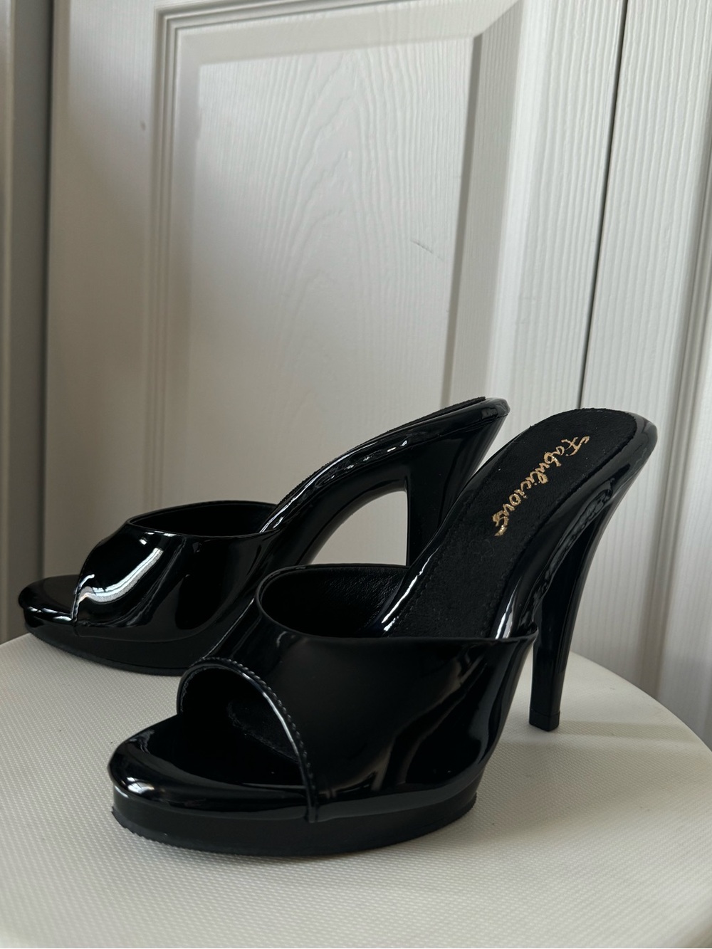 Fabulicious platform heels